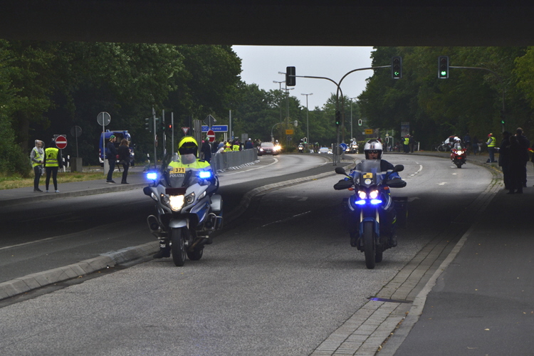 Tour de France Deutschland Autobahnsperrung A 57 Anschlustelle Kaarst Bttgen Neuss 88