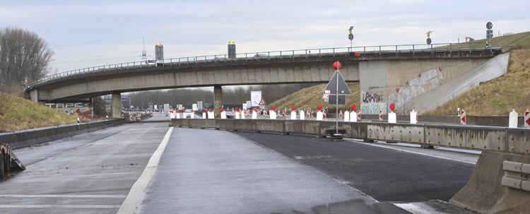 Waschplatz Reifenreinigungsanlage A1 Autobahnrheinbrücke Baubeginn 57